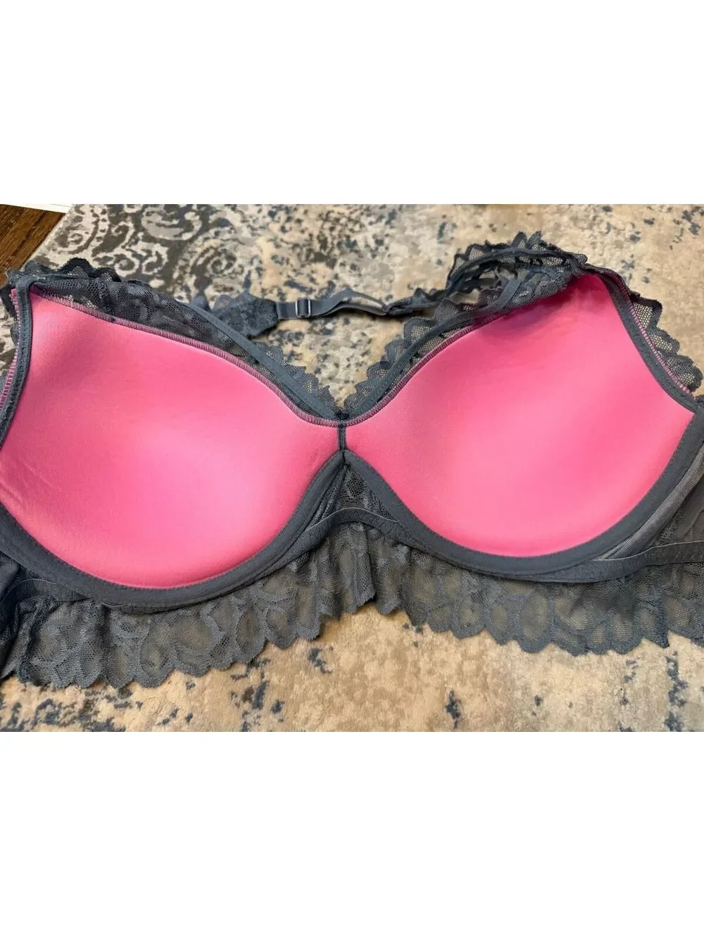 Victorias Secret pink victoria